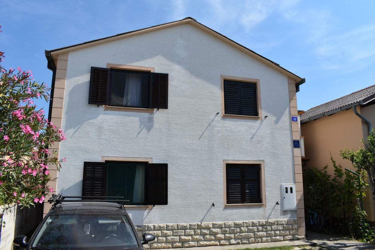 Apartman Nin-Dodo Εξωτερικό φωτογραφία